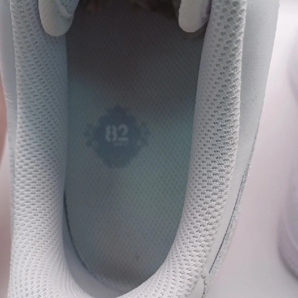 NEW Nike Air Force 1 Triple White Sneakers Men Size 10 US DD8959-100 - Picture 11 of 13